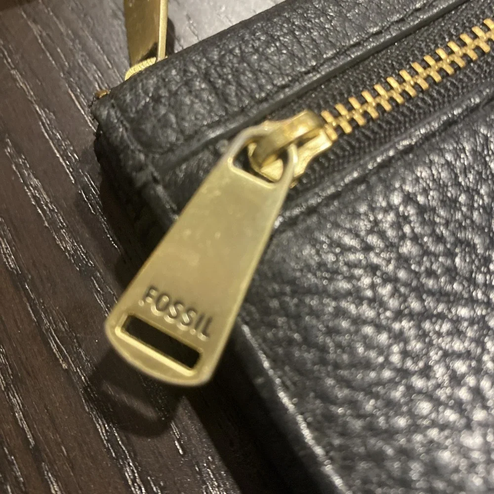 Fossil preston flip